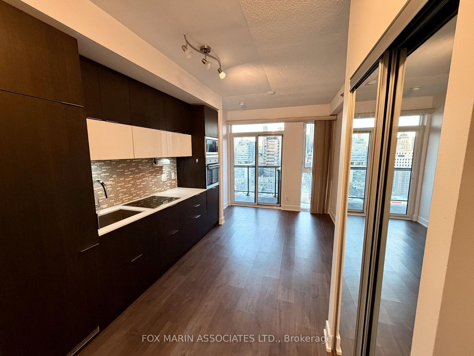 318 Richmond Street Unit 1904, Toronto C01