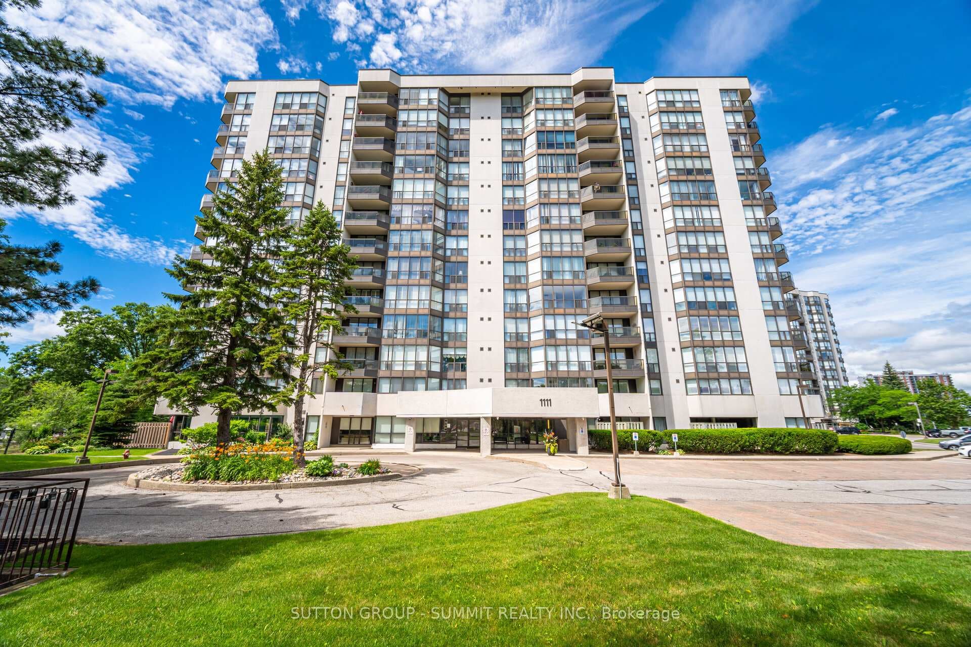 1111 BOUGH BEECHES Boulevard Unit 806, Mississauga, ON L4W 4N1 - Photo 1