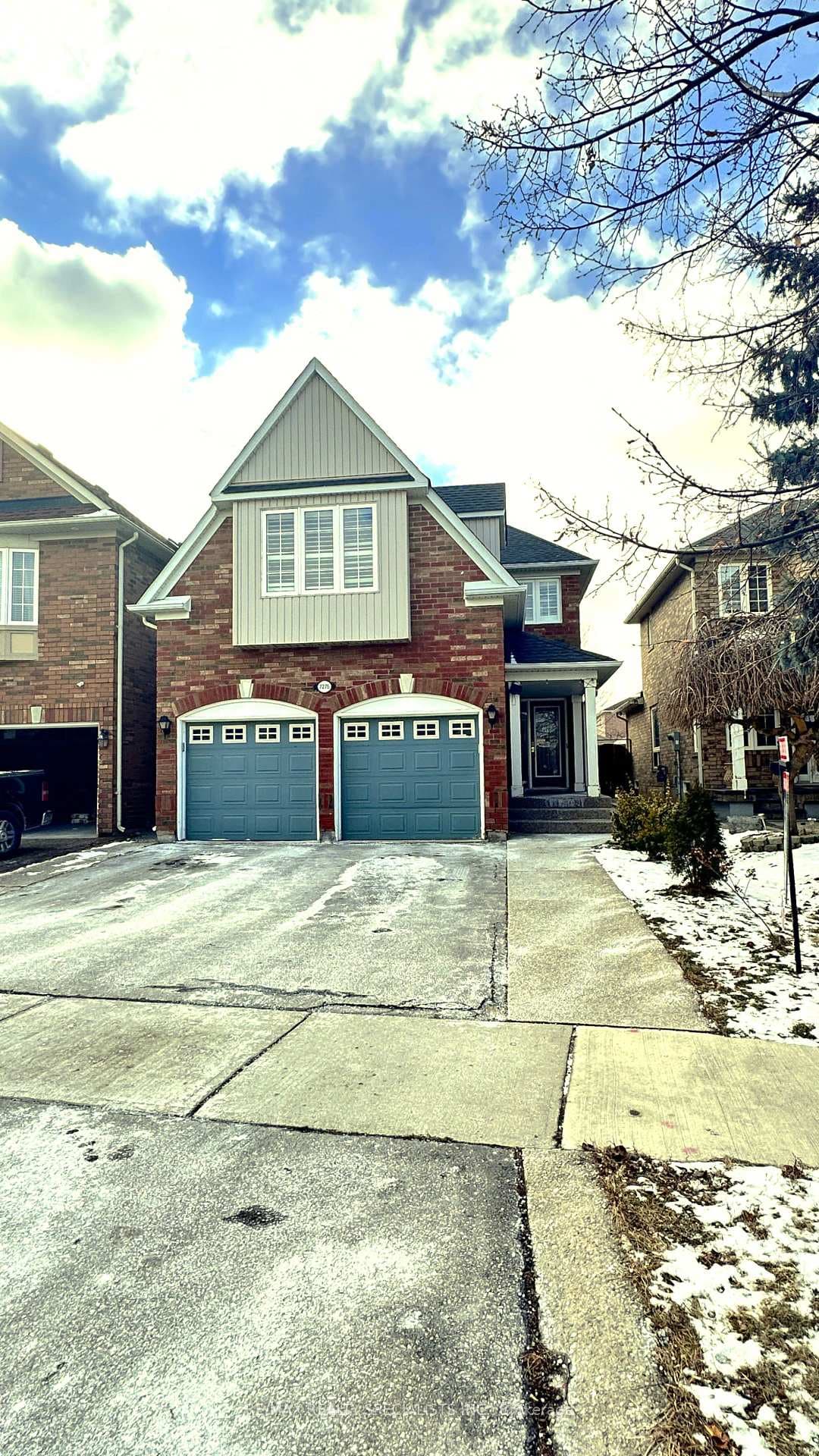 7276 Bread Fruit Lane Unit UPPER, Mississauga, ON L5N 8H6 - Photo 1