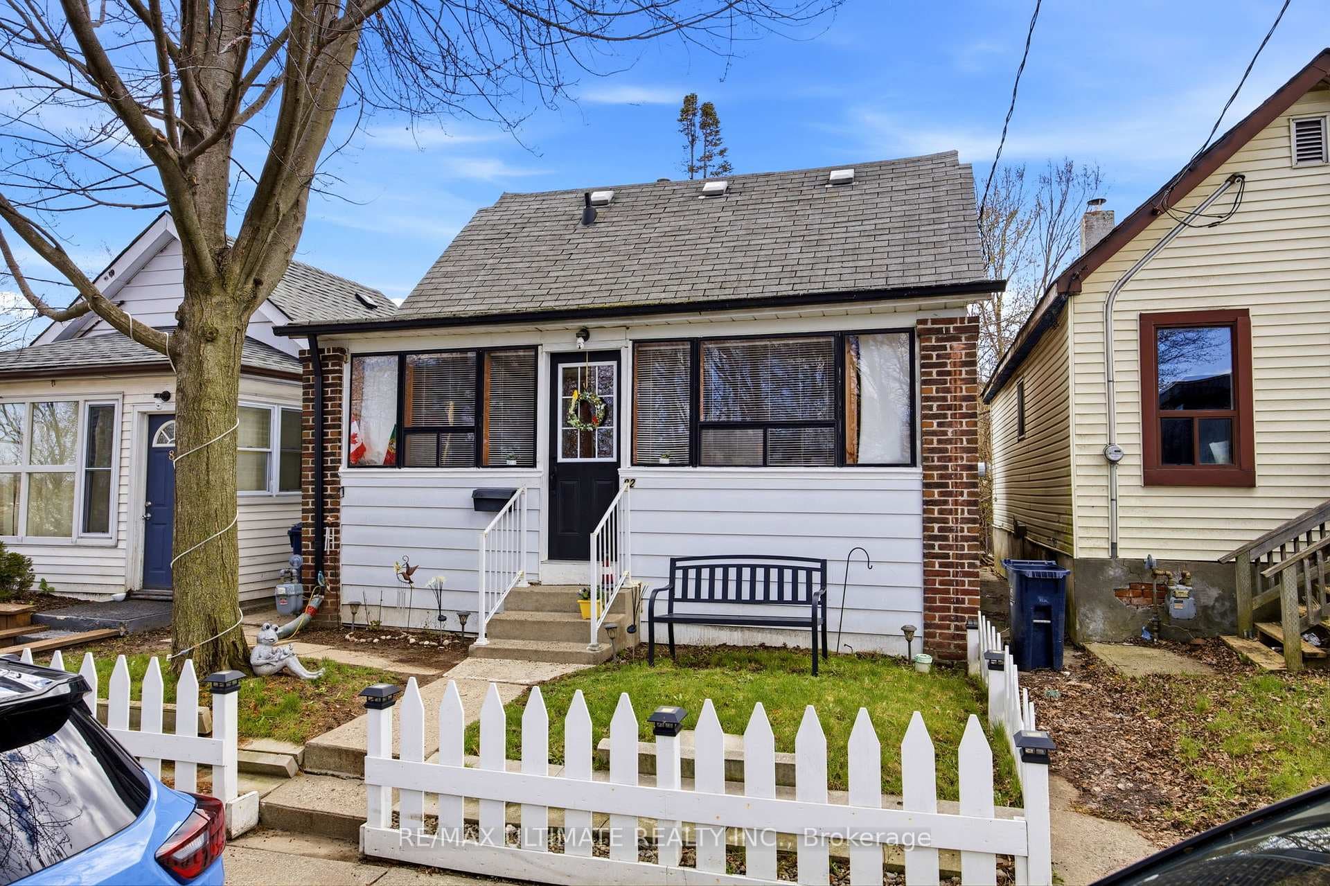82 Beechwood Avenue, Keelesdale / Eglinton West, ON M6N 4T3 - Photo 1