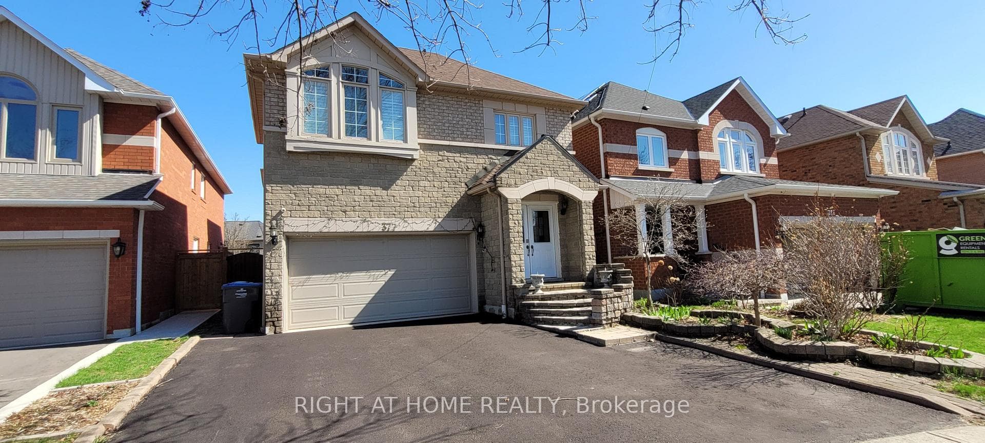 377 Turnberry Crescent, Mississauga, ON L4Z 3W3 - Photo 1
