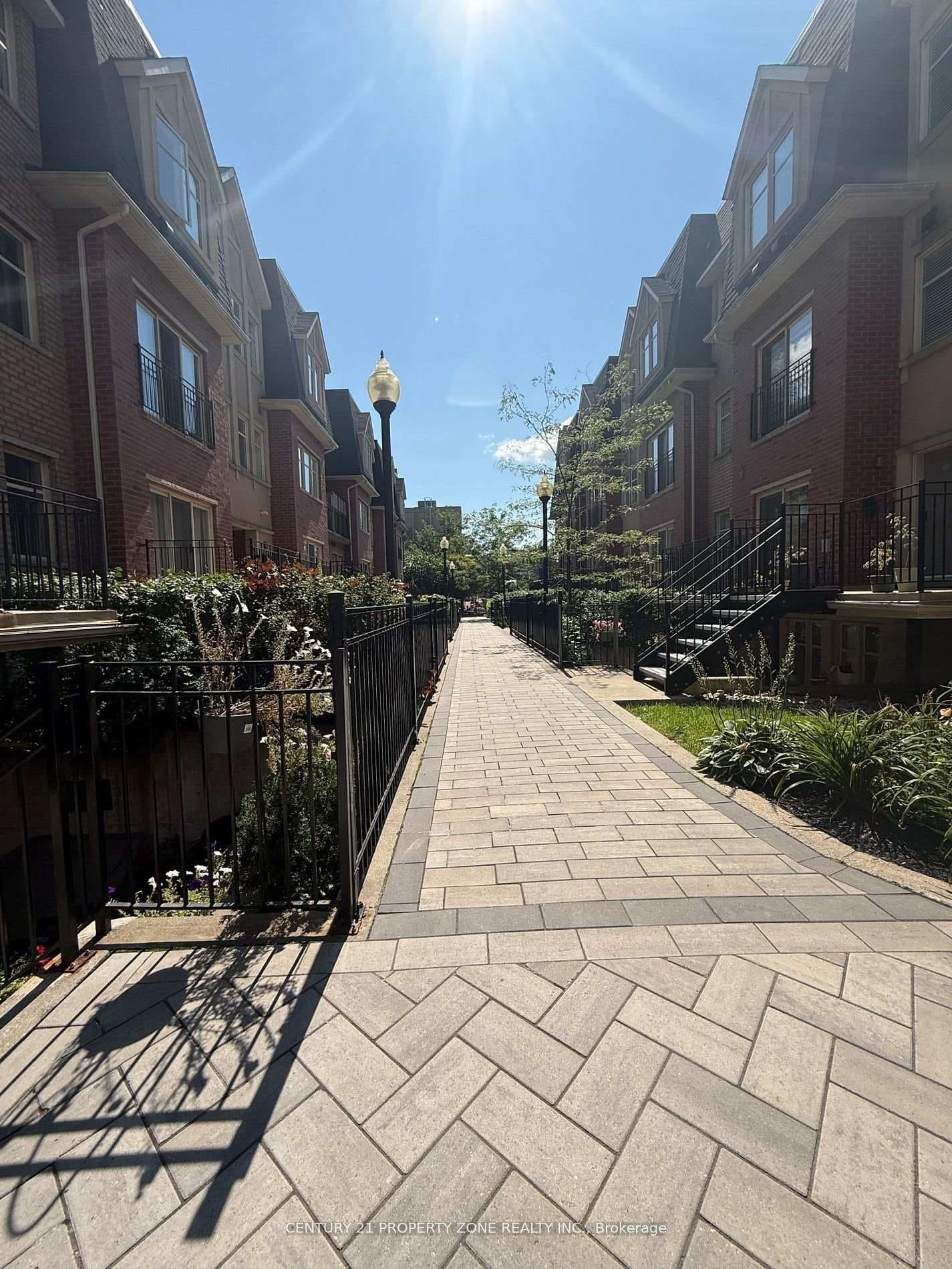 1496 Victoria Park Avenue Unit 238, Don Mills / Parkwoods / Victoria Village, ON M4A 2M6 - Photo 1