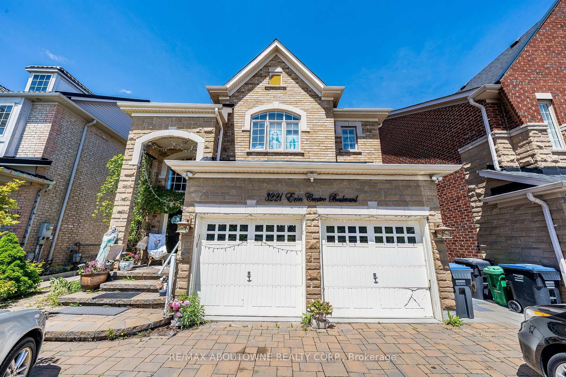 3221 Erin Centre Boulevard Unit Basement, Mississauga, ON L5M 7T9 - Photo 1