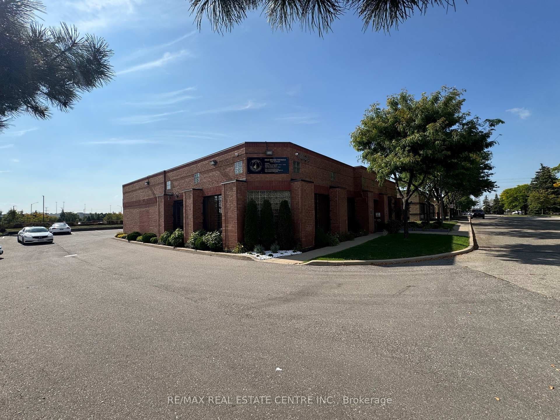 7605 Danbro Crescent, Mississauga, ON L5N 6P9 - Photo 1