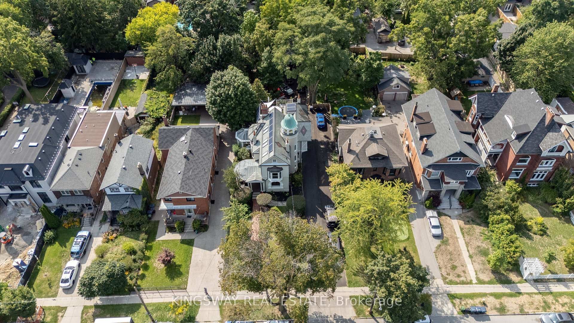 166 High Park Avenue, Bloor West Village / Swansea, ON M6P 2S4 - Photo 1