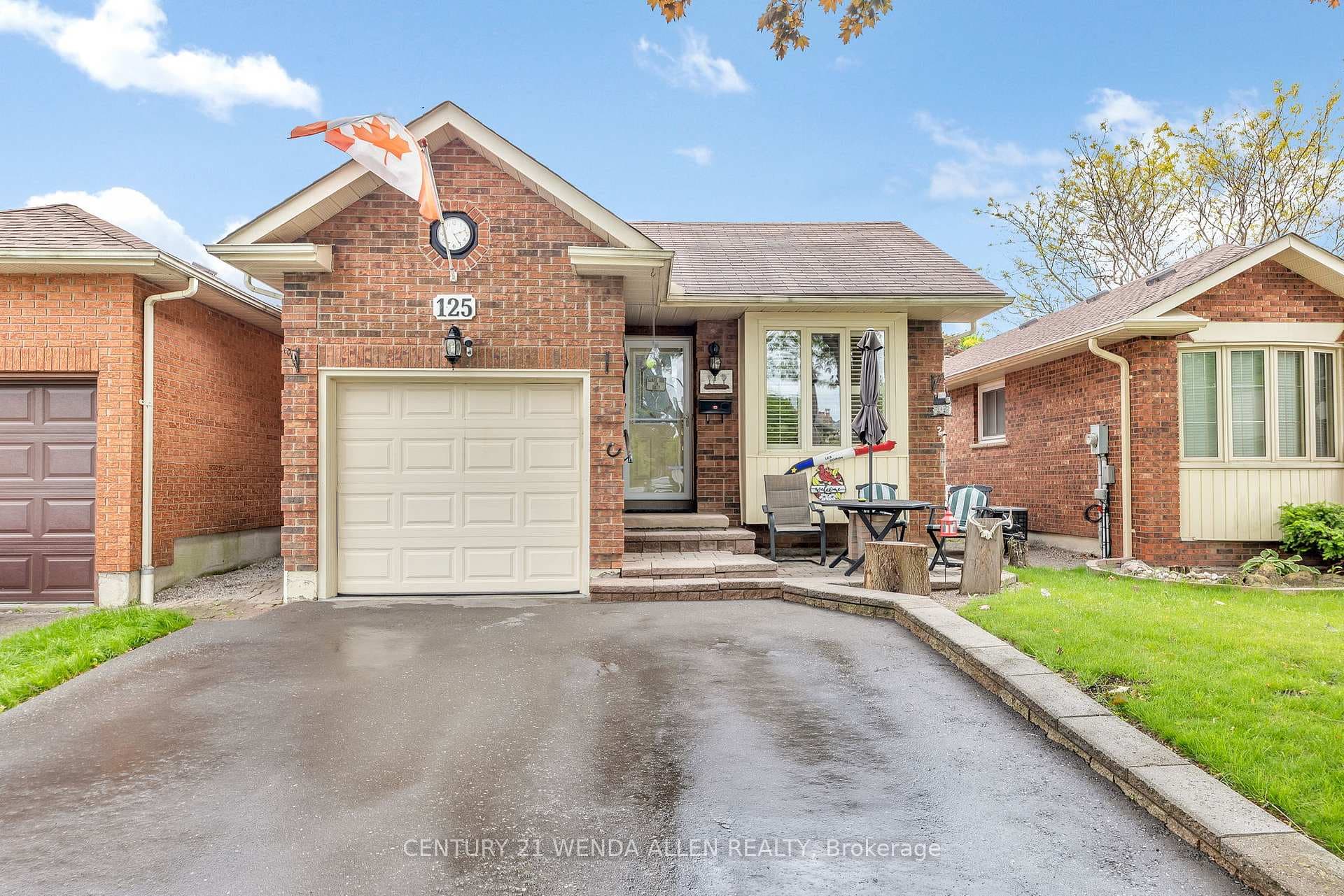 125 Ribblesdale Drive, Whitby