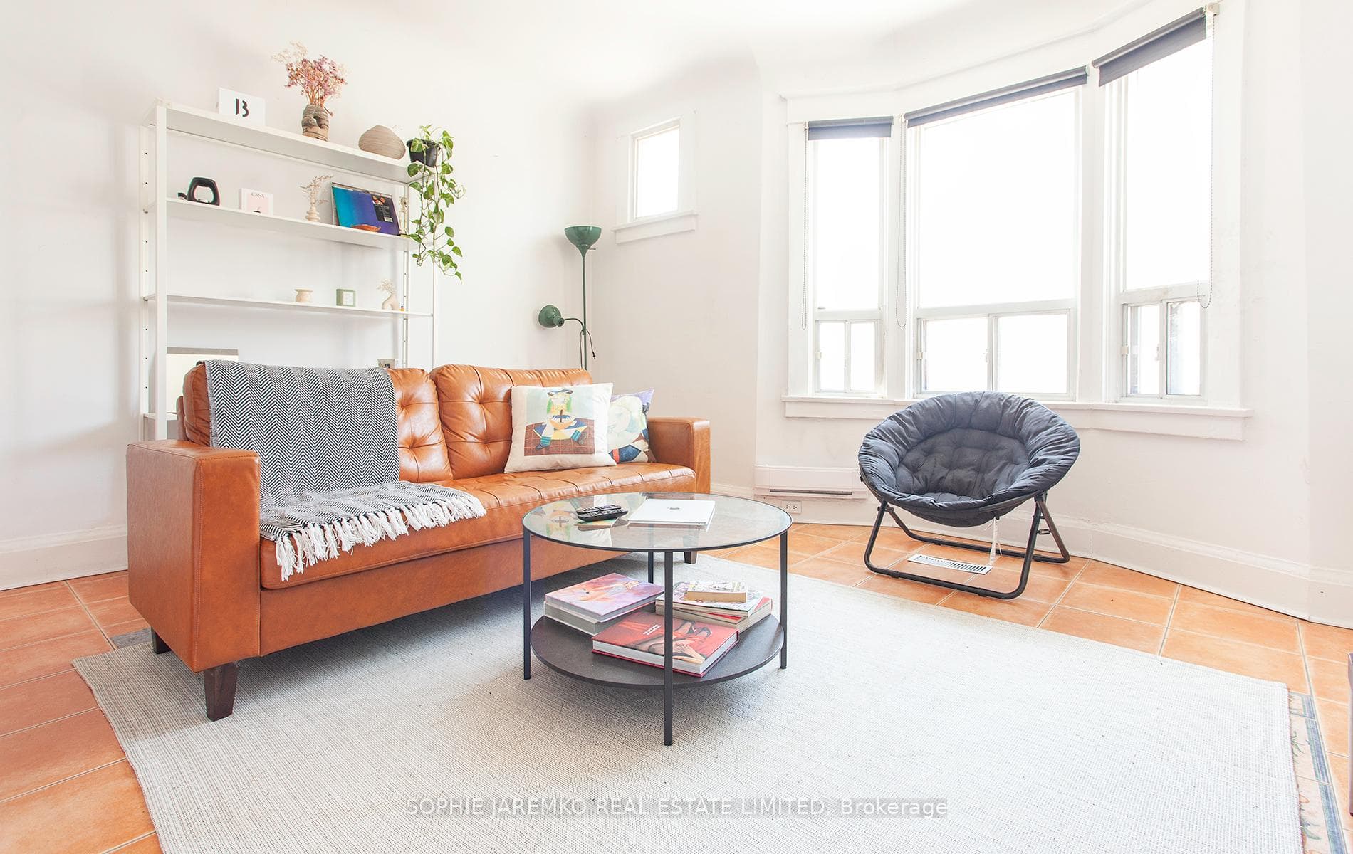 2102A Dundas Street, High Park / Junction / Roncesvalles, ON M6R 1W9 - Photo 1