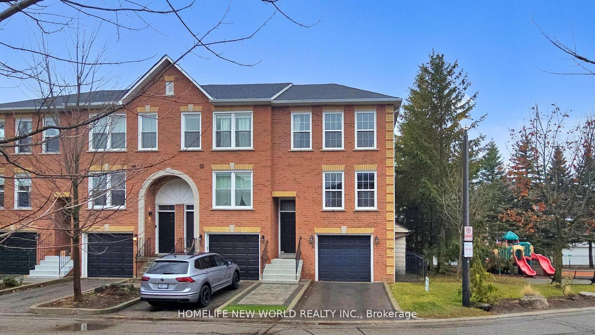 52 Wyatt Lane Unit 20, Aurora, ON L4G 7E4 - Photo 1