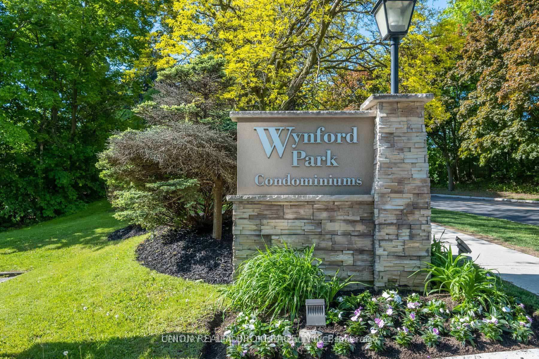 10 Edgecliffe Golfway Unit 815, Flemingdon Park / Don Mills, ON M3C 3A3 - Photo 1