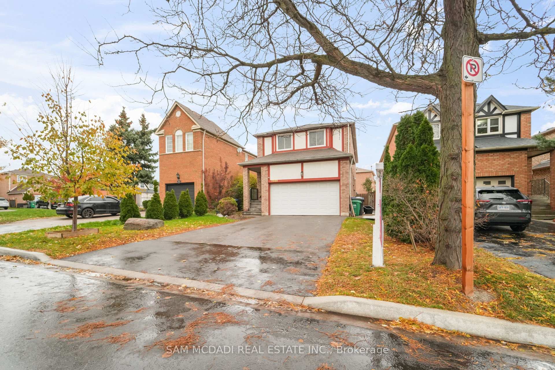 2988 Gulfstream Way, Mississauga, ON L5N 6J8 - Photo 1