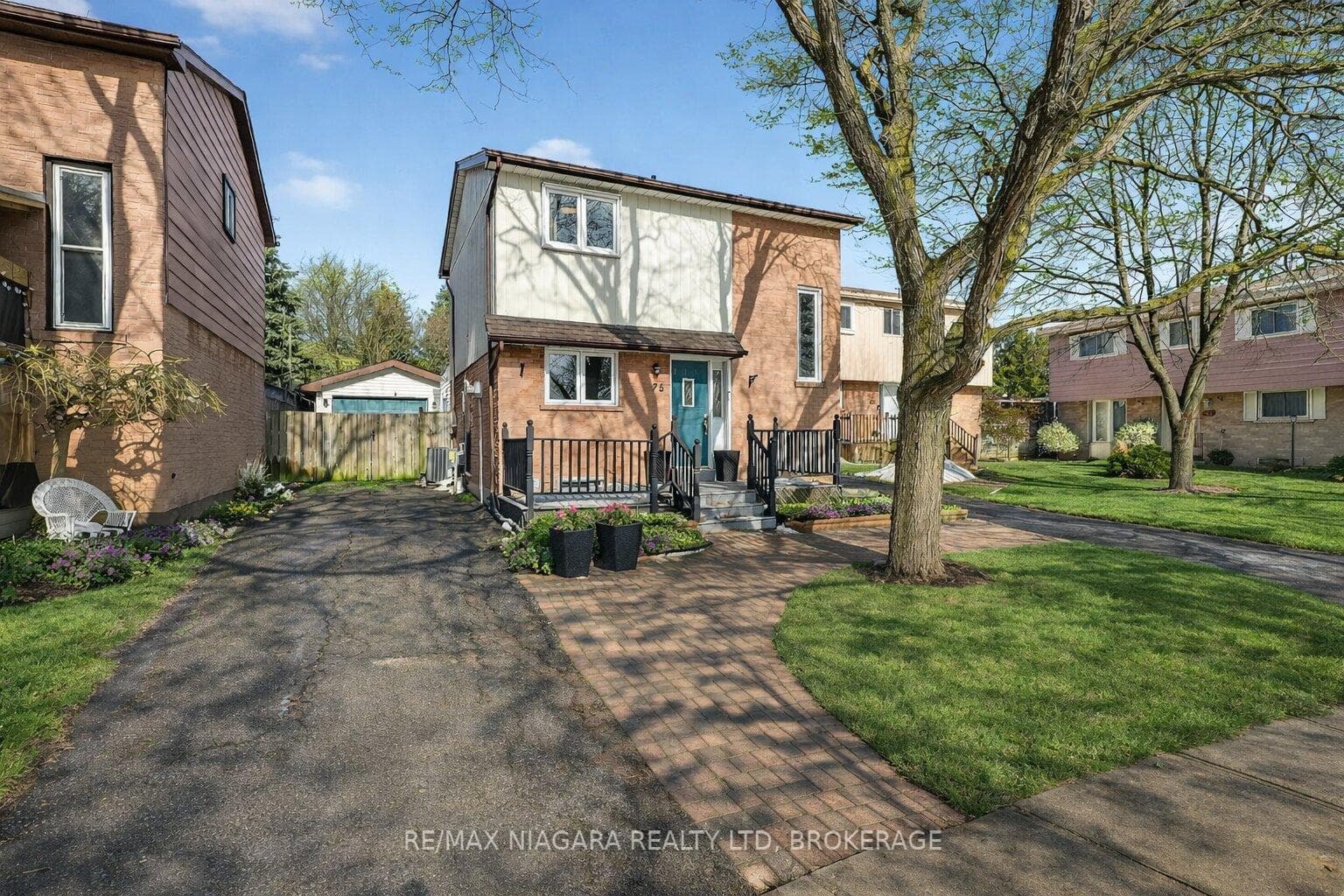 75 Berrisfield Crescent, Hamilton, ON L8T 4X1 - Photo 1