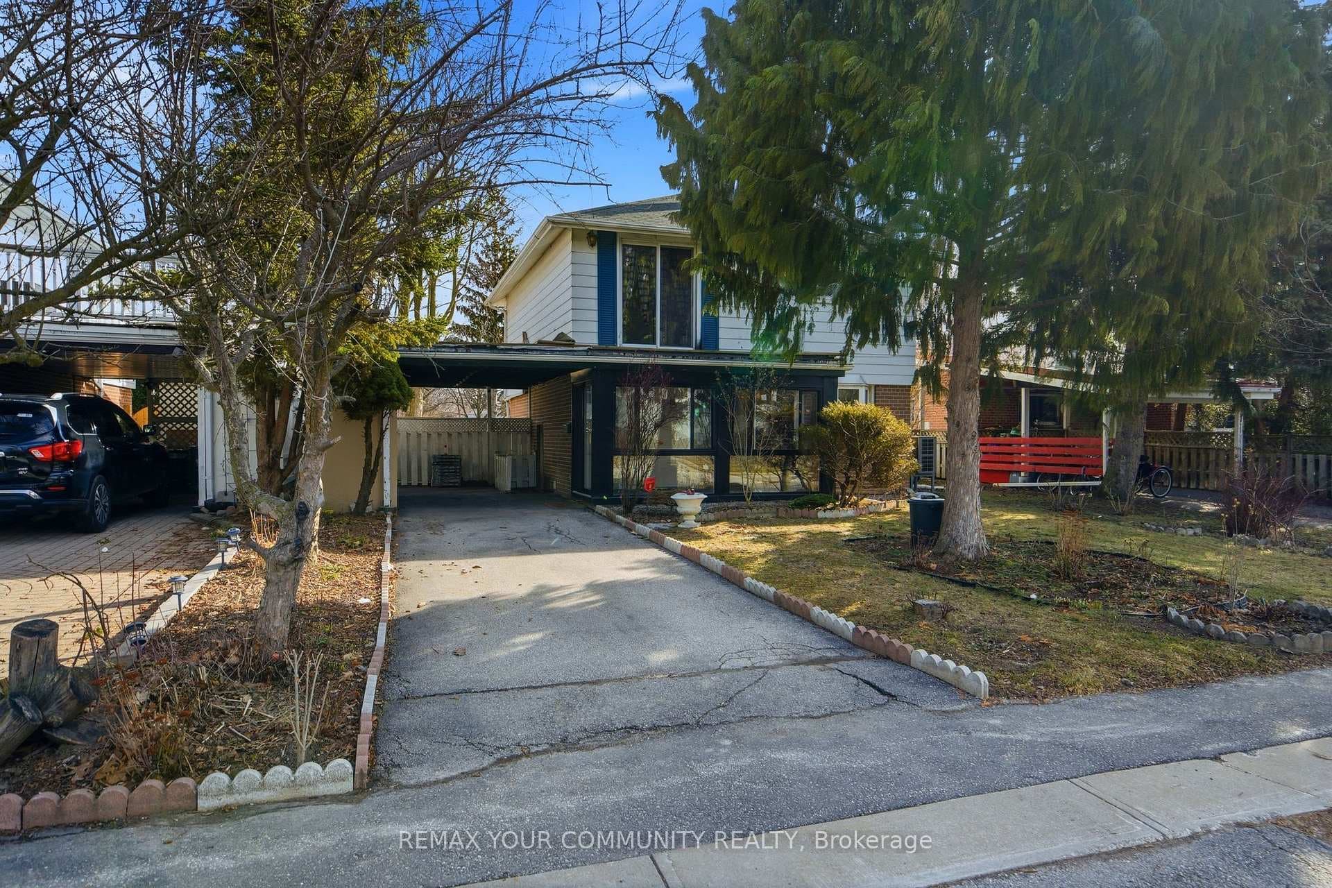 3 Forsythia Drive, Scarborough Town Centre, ON M1E 1X9 - Photo 1