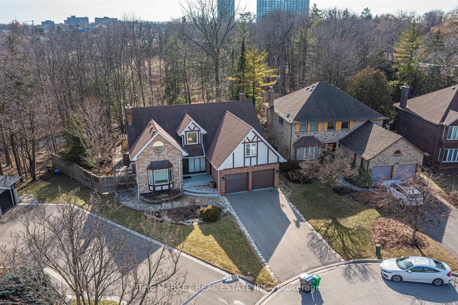 3590 Upperdale Park, Mississauga, ON L5L 3A6 - Photo 1