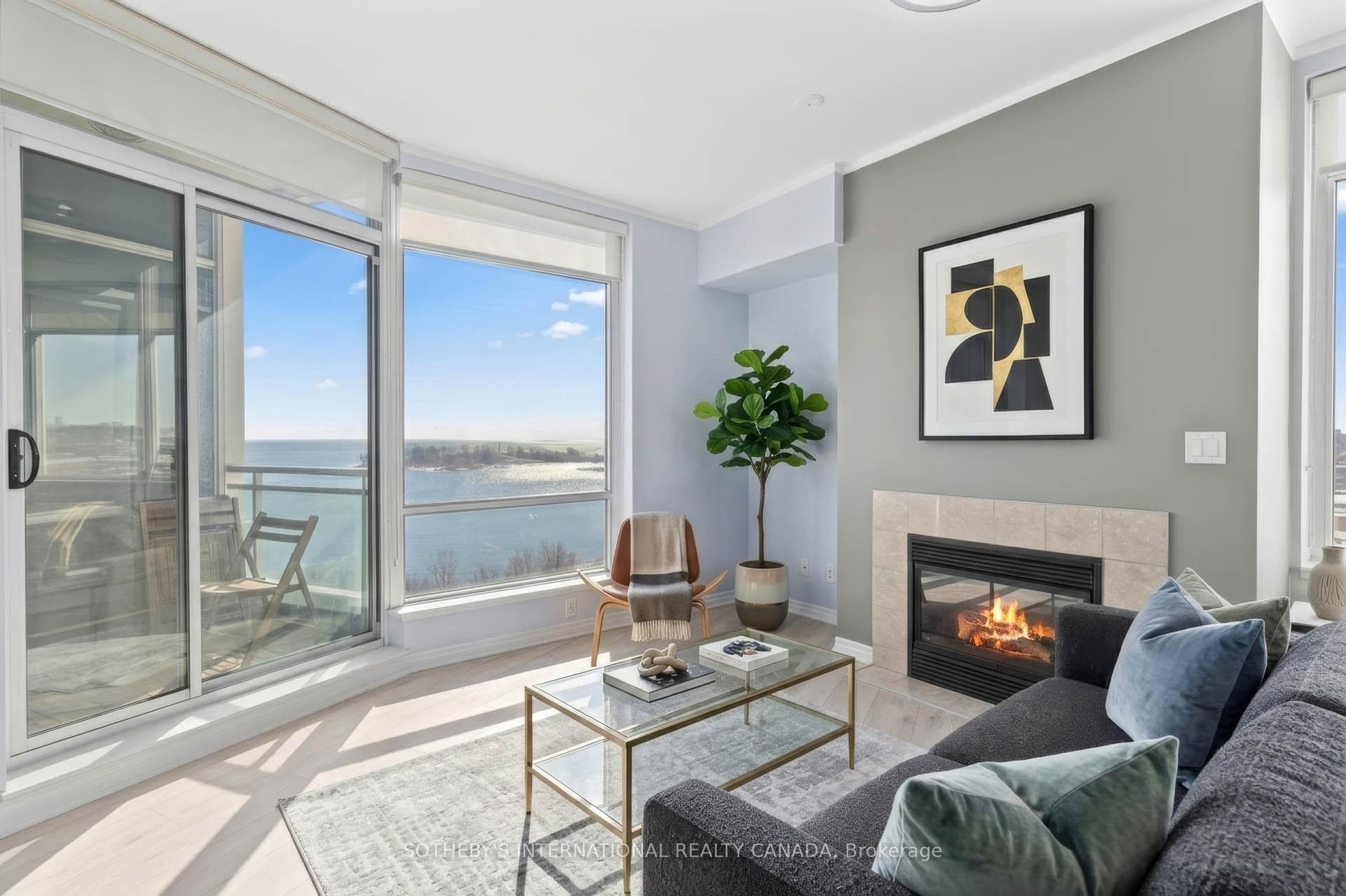 5 Marine Parade Drive Unit 1013, Liberty Village / Parkdale / South Parkdale, ON M8V 4B4 - Photo 1