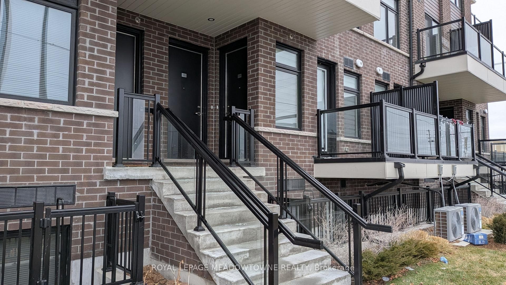 755 Omega Drive Unit 319, Pickering, ON L1V 0H1 - Photo 1