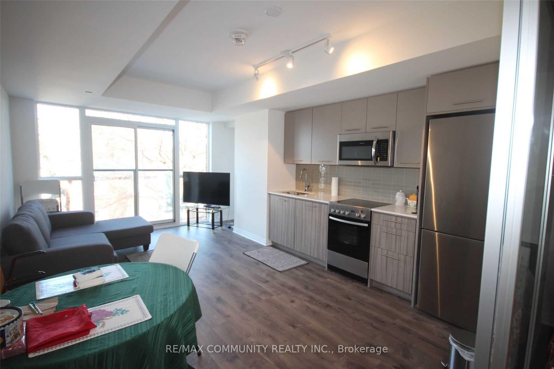 1630 Queen Street Unit 303, The Beaches / Upper Beaches, ON M4L 0B3 - Photo 1