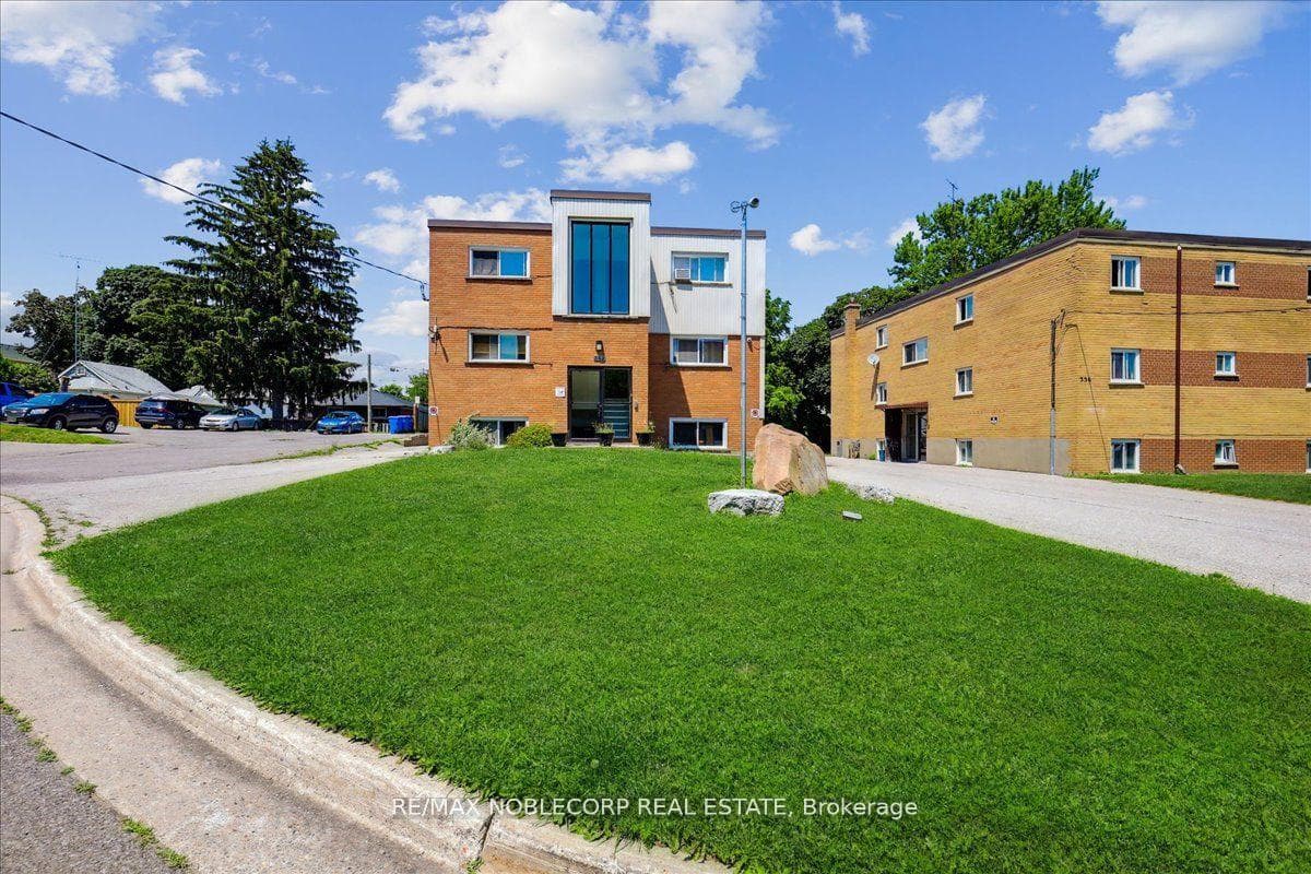 362 Elgin Court Unit 2, Oshawa