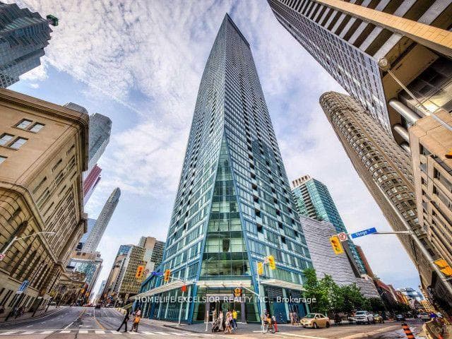 8 The Esplanade Street Unit 4204, Toronto C08