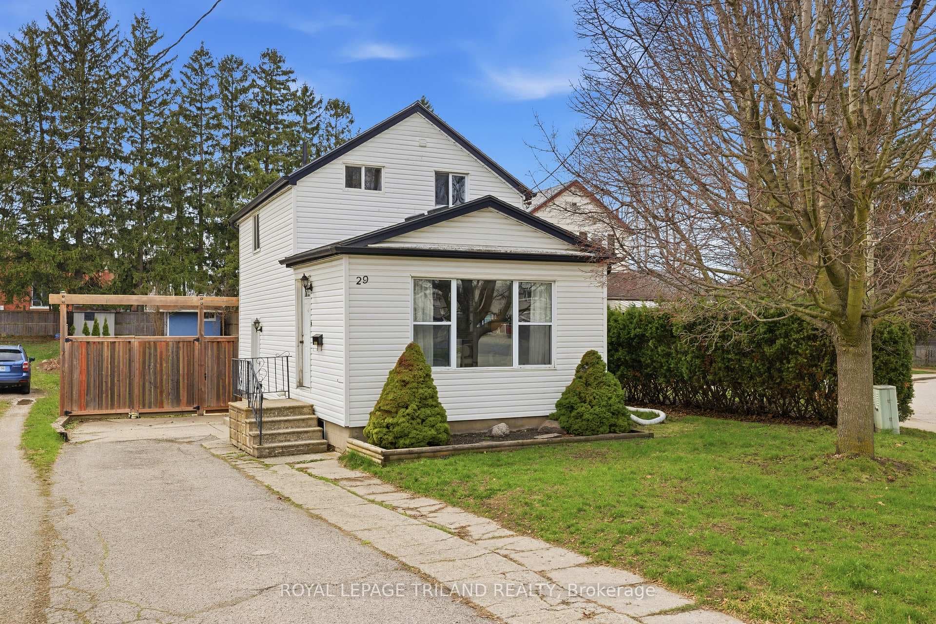 29 Marlboro Street, Woodstock, ON N4S 7E3 - Photo 1