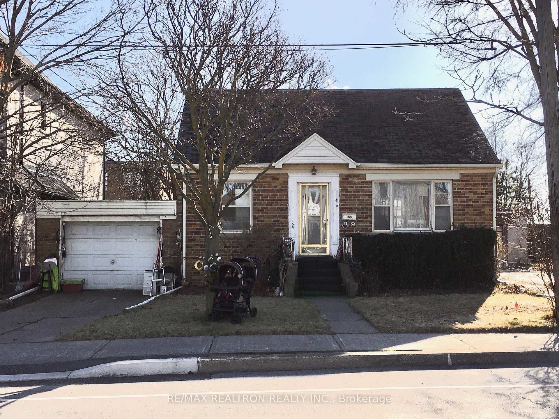 155 Dell Park Avenue, Lawrence Park / Bedford Park, ON M6B 2V4 - Photo 1