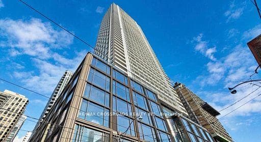 88 Queen Street Unit 2012, Regent Park / Cabbagetown / St. James Town, ON M5C 0B6 - Photo 1