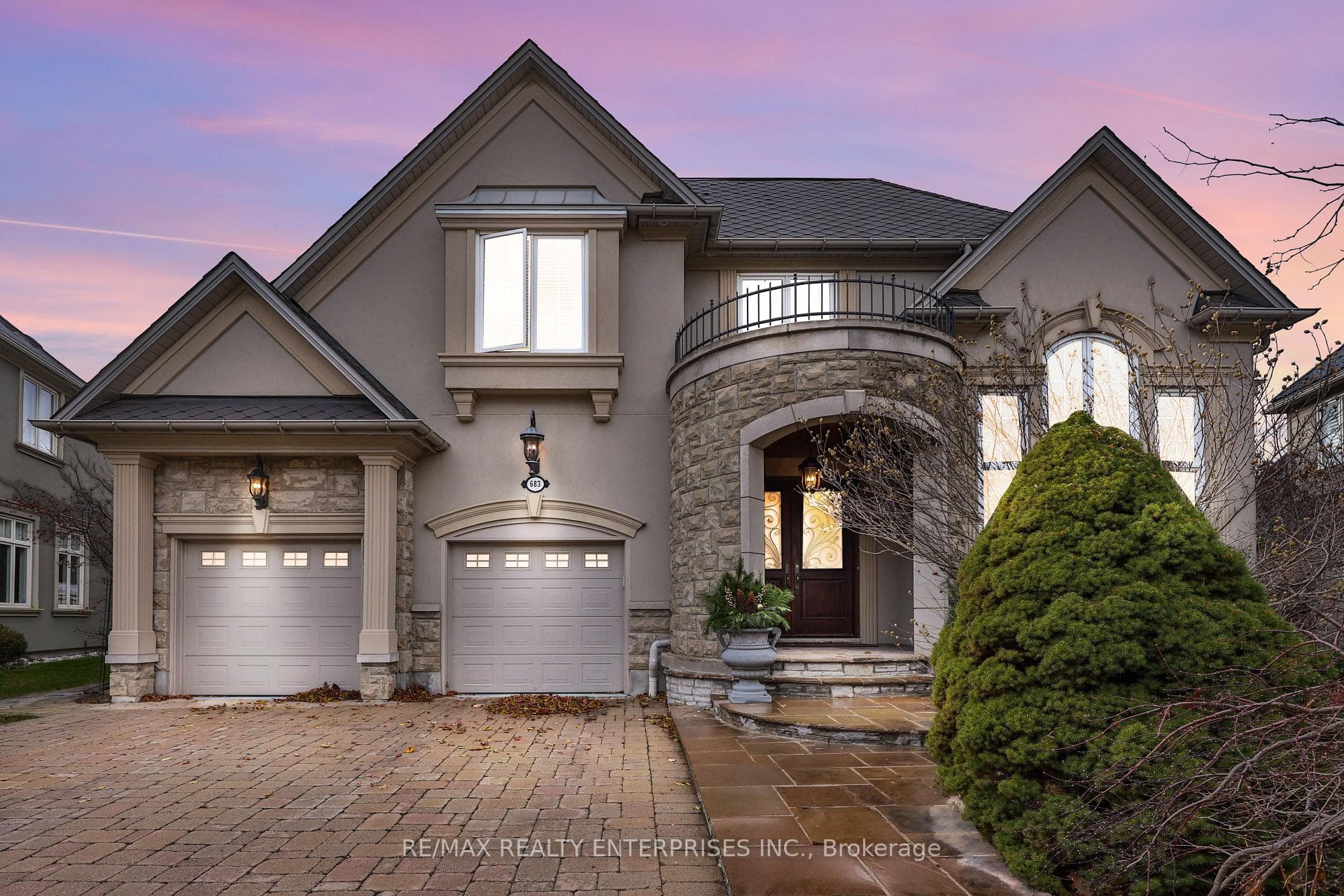 683 Canyon Street, Mississauga, ON L5H 4L9 - Photo 1