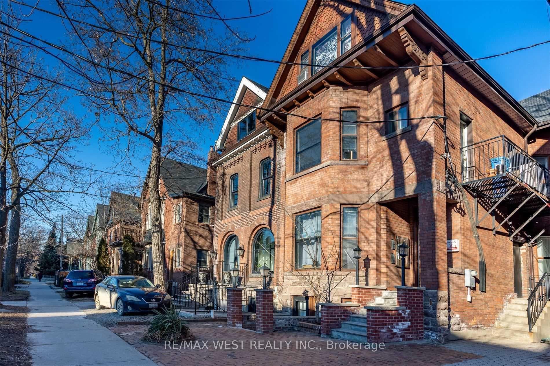 125 Madison Avenue, Annex / Yorkville / Summerhill, ON M5R 2S3 - Photo 1