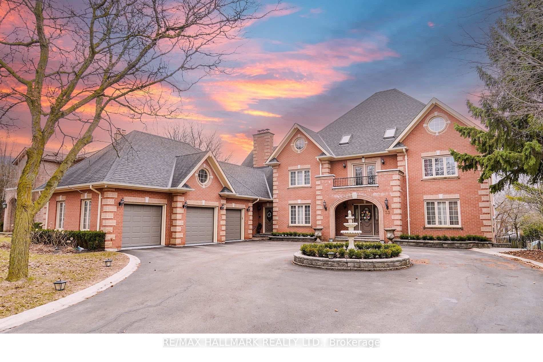 33 Oatlands Crescent, Richmond Hill, ON L4C 9P1 - Photo 1