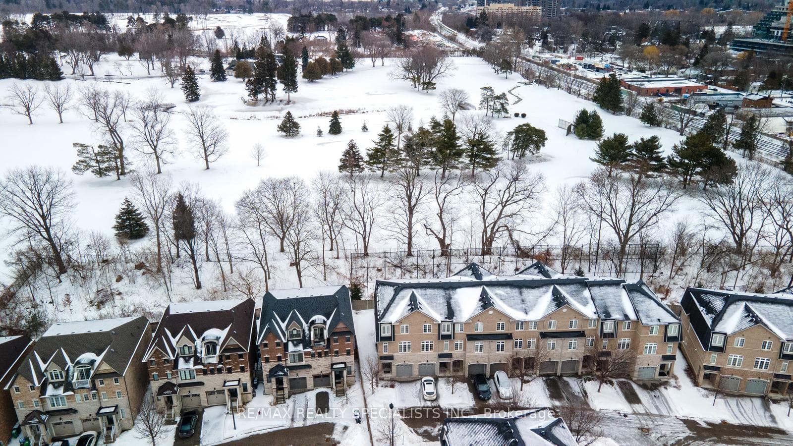 1129 Haig Boulevard Unit 8, Mississauga, ON L5E 2M6 - Photo 1