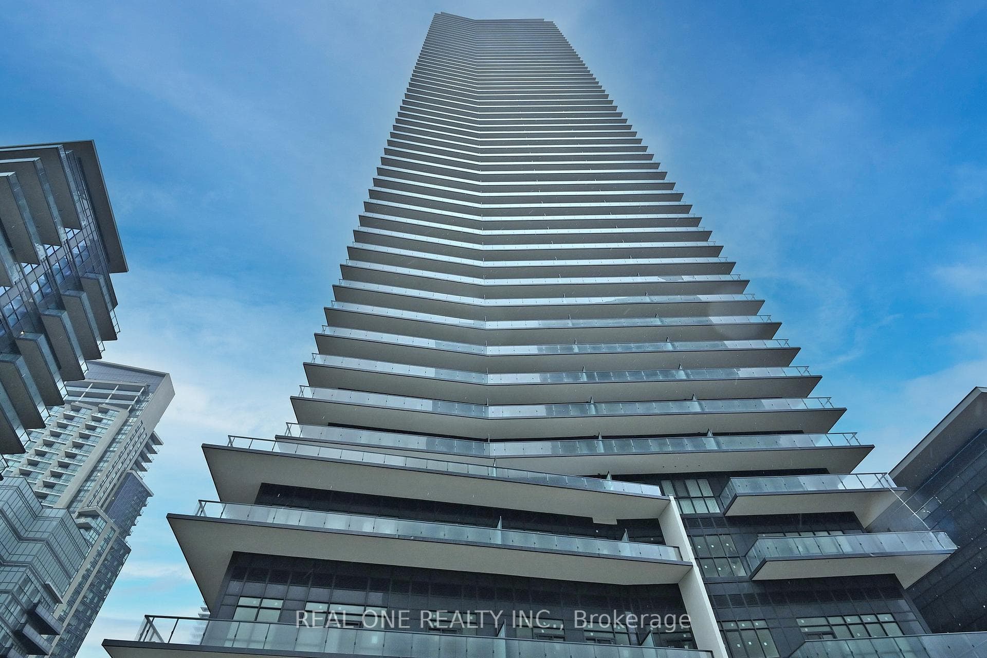 38 Annie Craig Drive Unit 1005, Liberty Village / Parkdale / South Parkdale, ON M8V 0G9 - Photo 1