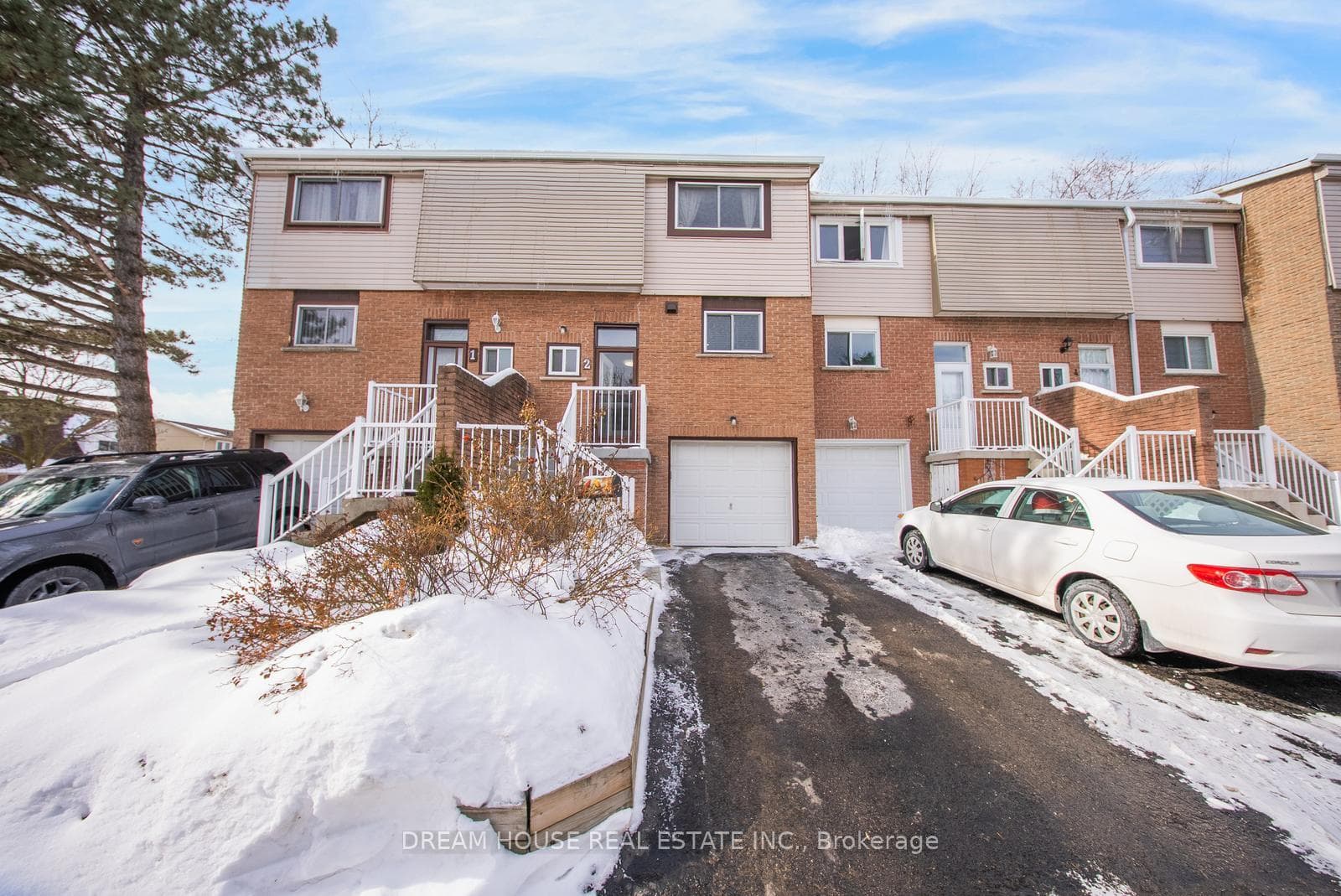 1655 Geta Circle Unit 2, Pickering, ON L1V 3B5 - Photo 1