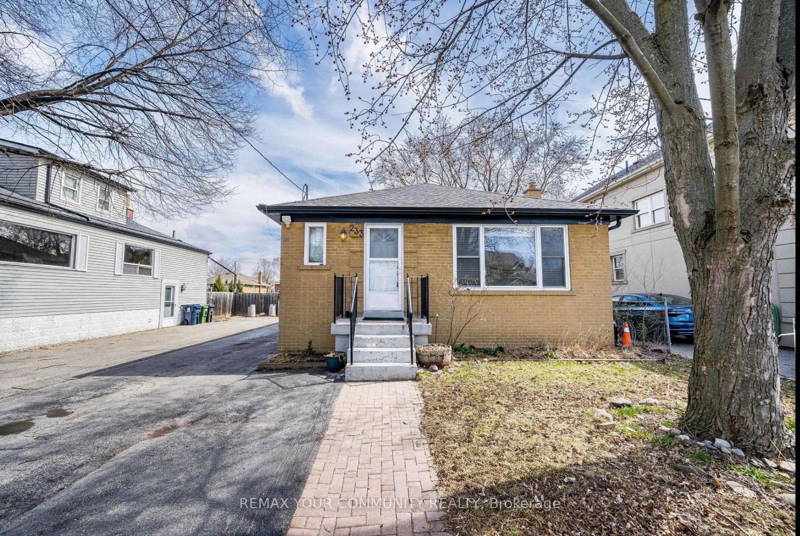 233 Beta Street Unit Upper, Liberty Village / Parkdale / South Parkdale, ON M8W 4H7 - Photo 1