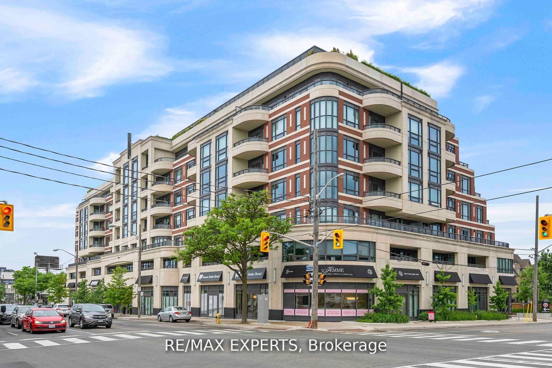 1700 Avenue Road Unit 702, Lawrence Park / Bedford Park, ON M5M 3Y4 - Photo 1
