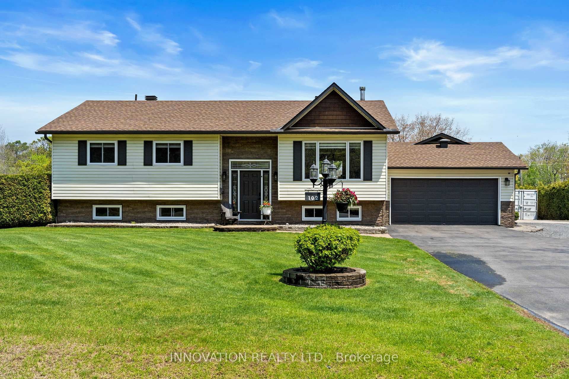 102 Fireside Drive, Constance Bay - Dunrobin - Kilmaurs - Woodlawn