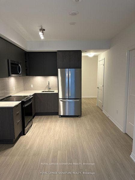 50 Dunfield Avenue Unit 913, Leaside / Davisville, ON M4S 3A4 - Photo 1