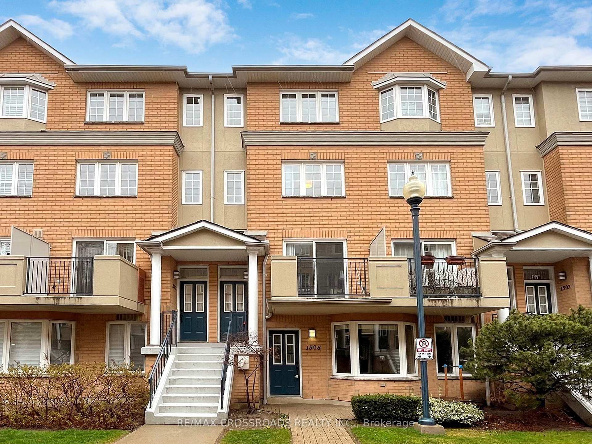 28 Sommerset Way Unit 1503, Willowdale / Newtonbrook, ON M2N 6W7 - Photo 1
