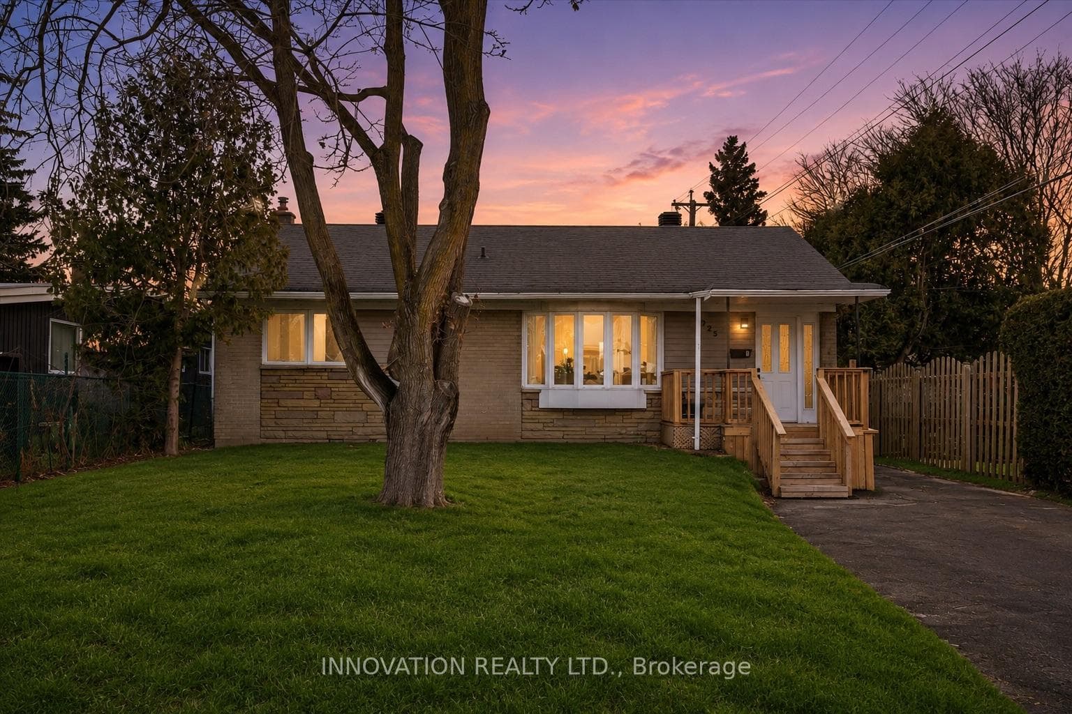 925 Elsett Drive, Elmvale Acres and Area, ON K1G 2S7 - Photo 1
