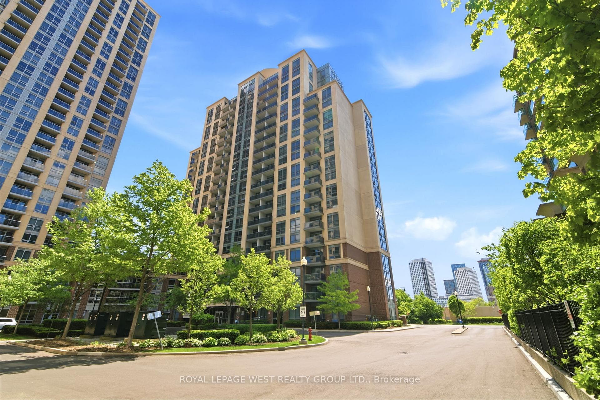 1 Michael Power Place Unit 606, Etobicoke (Islington / Rexdale), ON M9A 0A1 - Photo 1