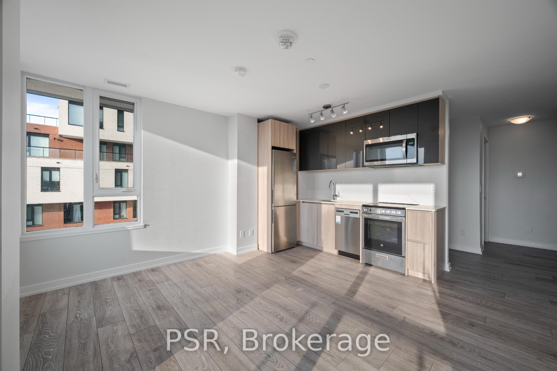 3100 Keele Street Unit 435, Downsview / Black Creek, ON M3M 0E1 - Photo 1