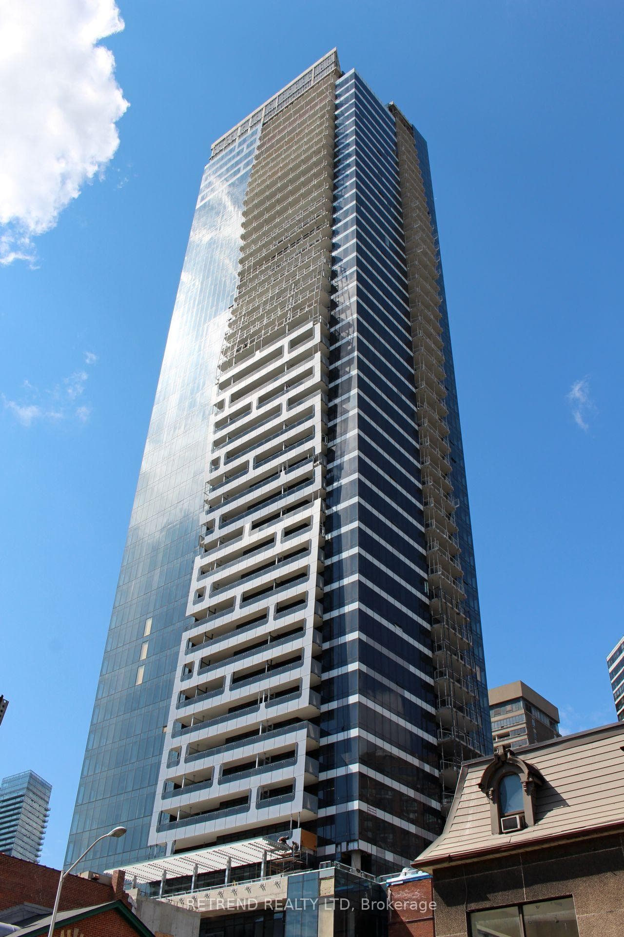 5 St. Joseph Street Unit 204, Toronto C01