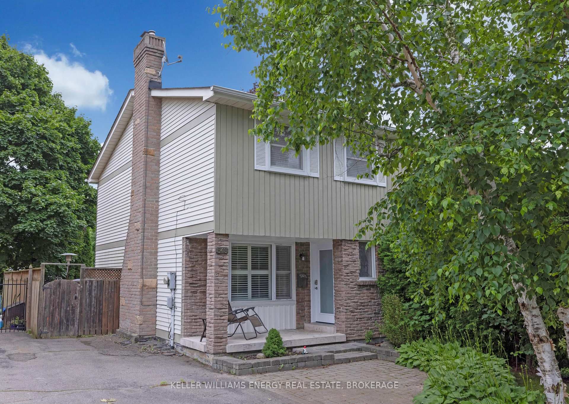 543 Lancelot Crescent, Oshawa