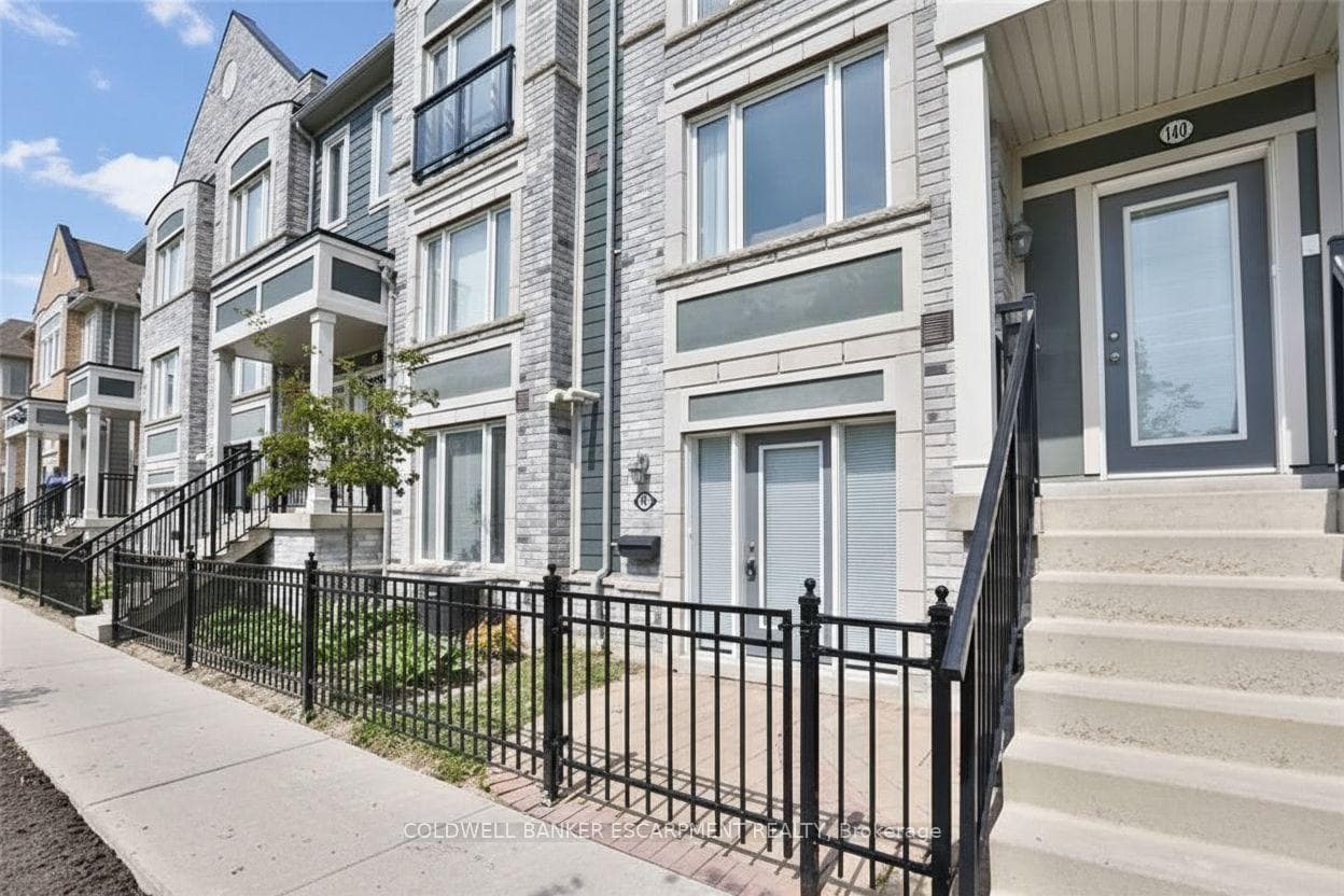 Ground floor unit overlooking parkette