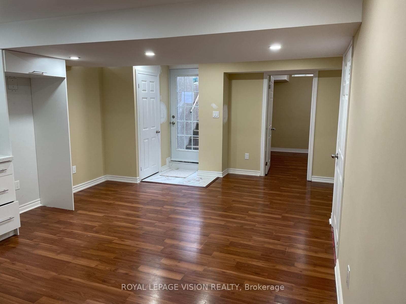 193 BRITANNIA Avenue Unit BSMT, Oshawa