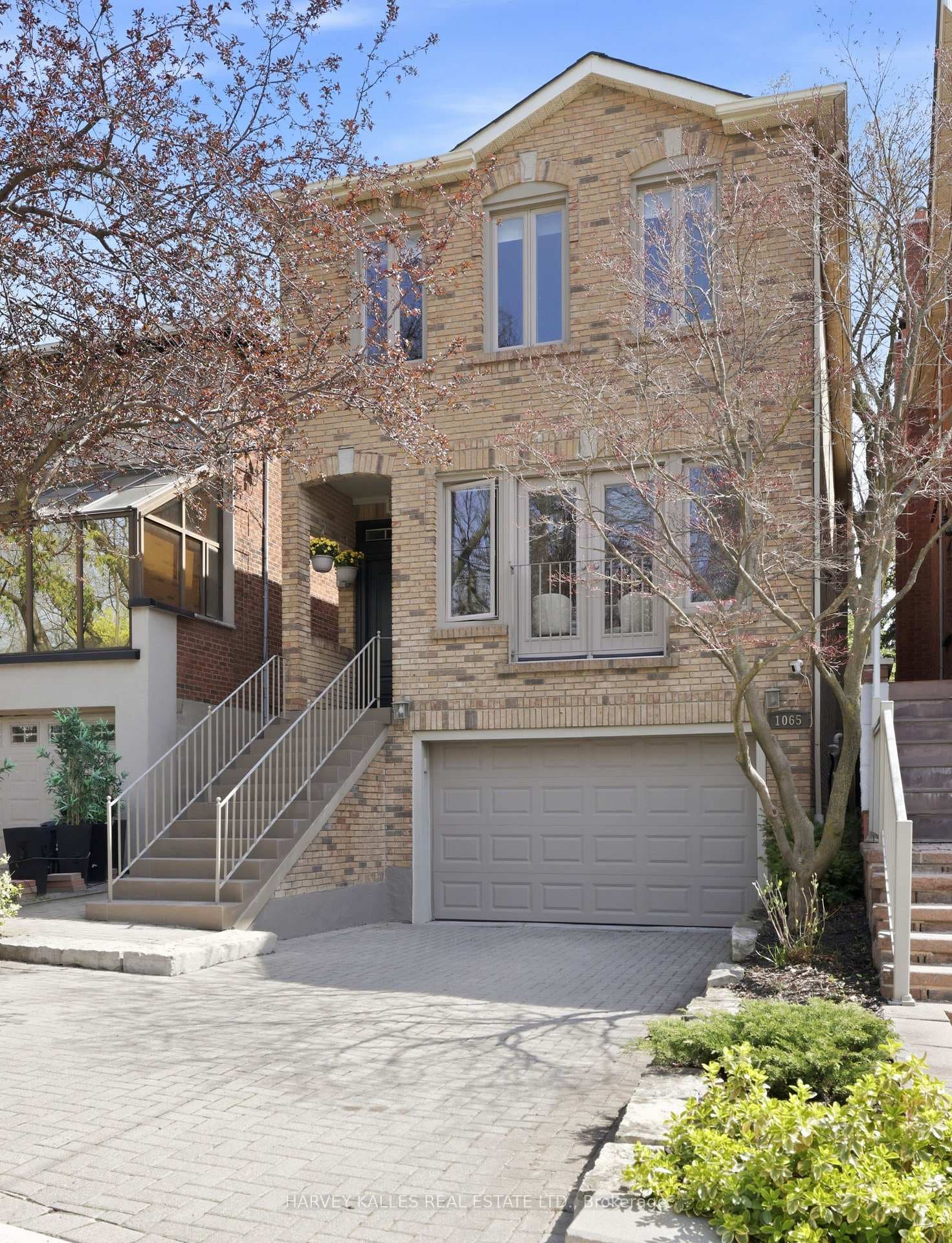 1065 Spadina Road, Lawrence Park / Bedford Park, ON M5N 2M7 - Photo 1