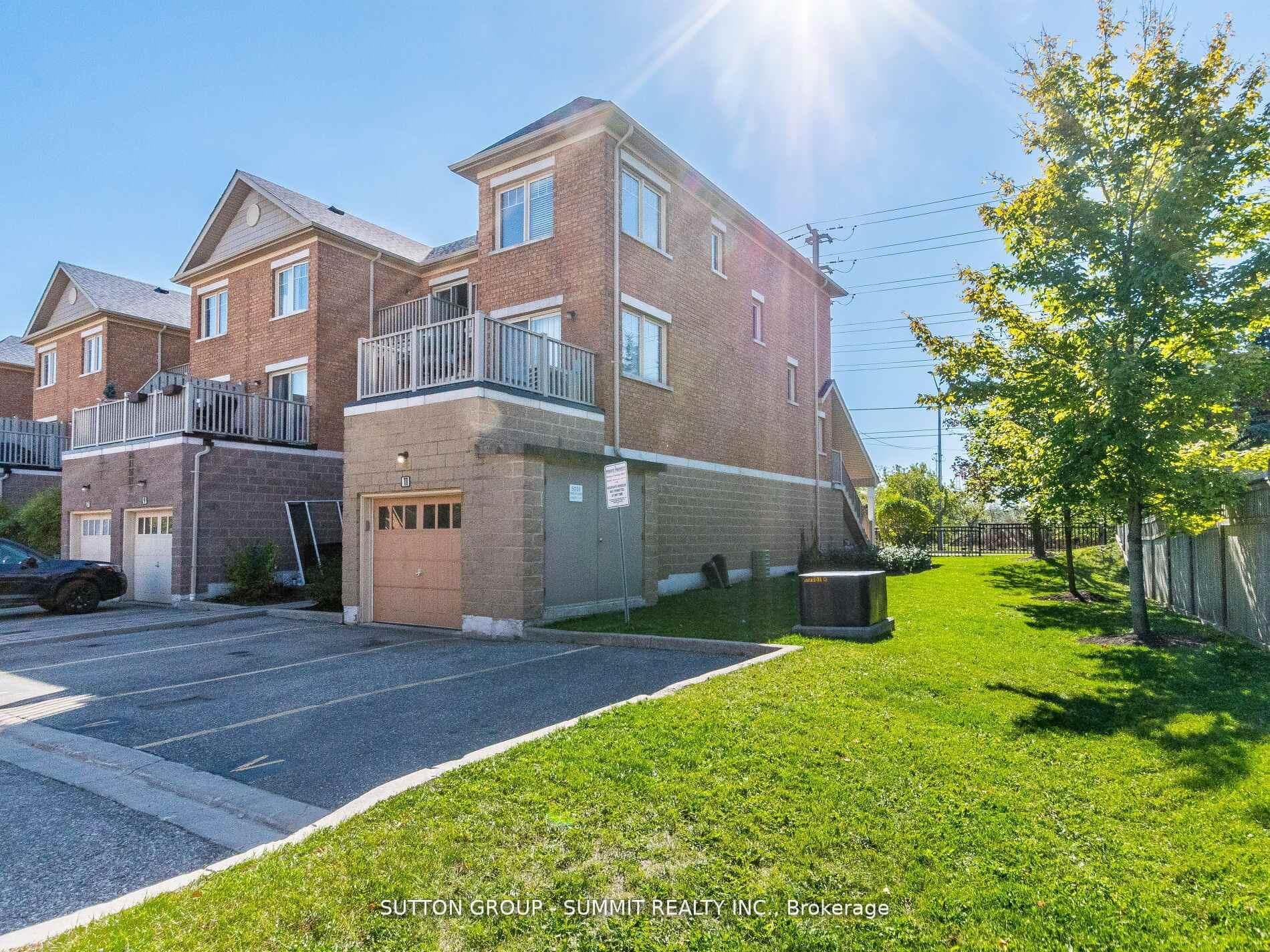 5035 NINTH Line Unit 11, Mississauga, ON L5M 0E6 - Photo 1
