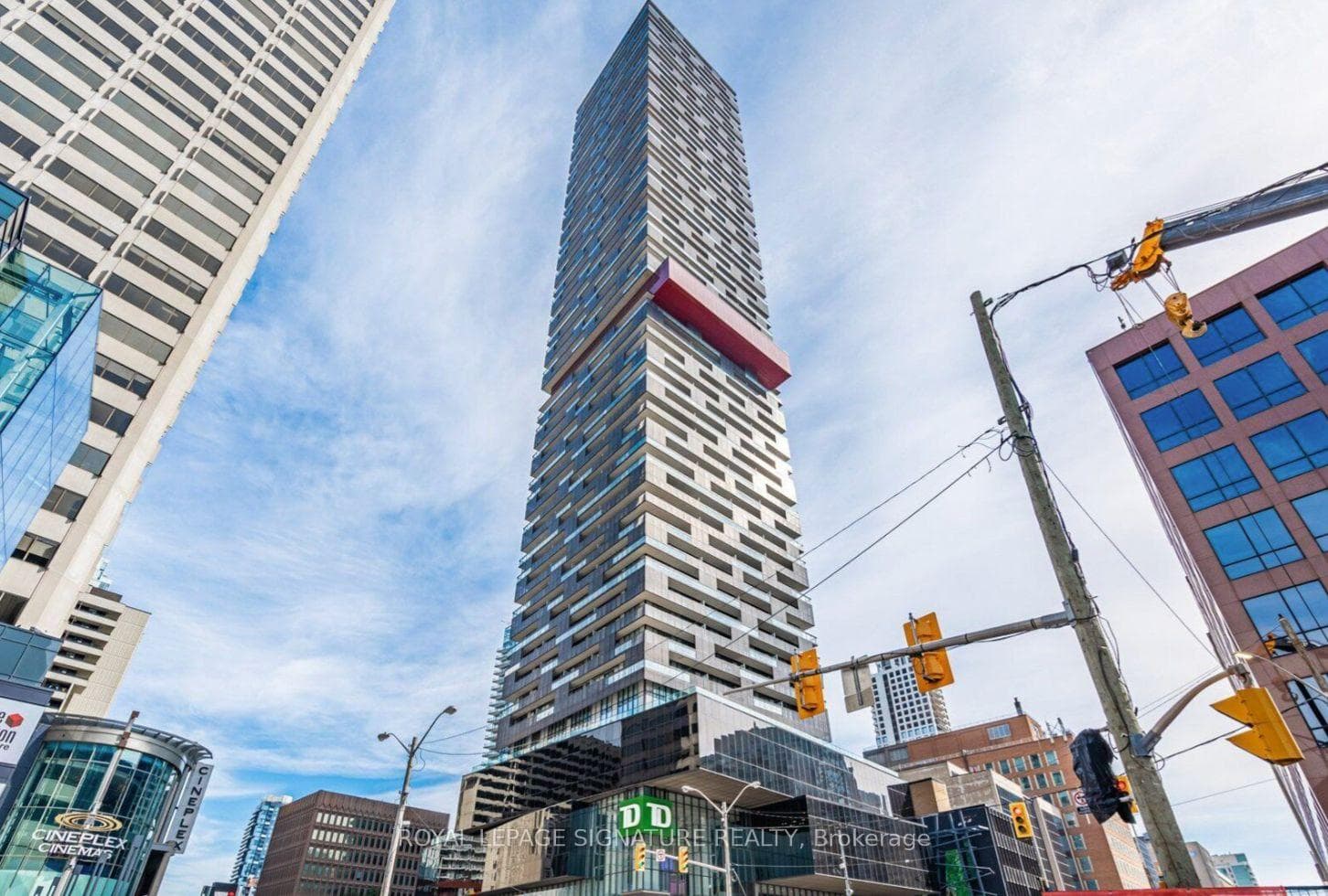 8 Eglinton Avenue Unit 2402, Leaside / Davisville, ON M4P 0C1 - Photo 1