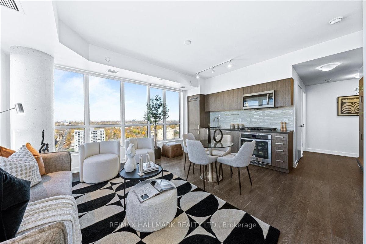 501 St Clair Avenue Unit 1811, Annex / Yorkville / Summerhill, ON M5P 0A2 - Photo 1