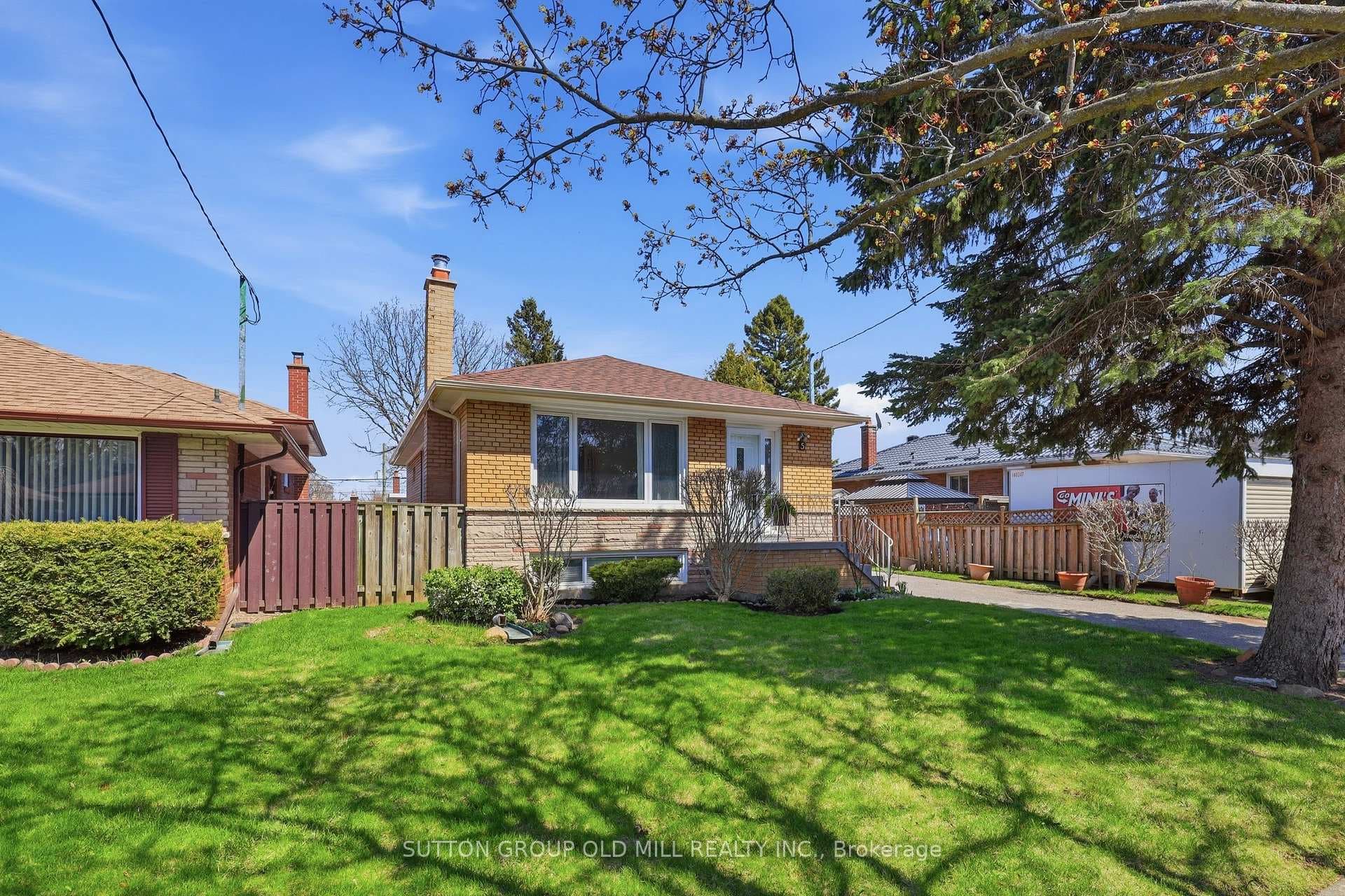 5 Greyabbey Trail, Scarborough Town Centre, ON M1E 1V6 - Photo 1