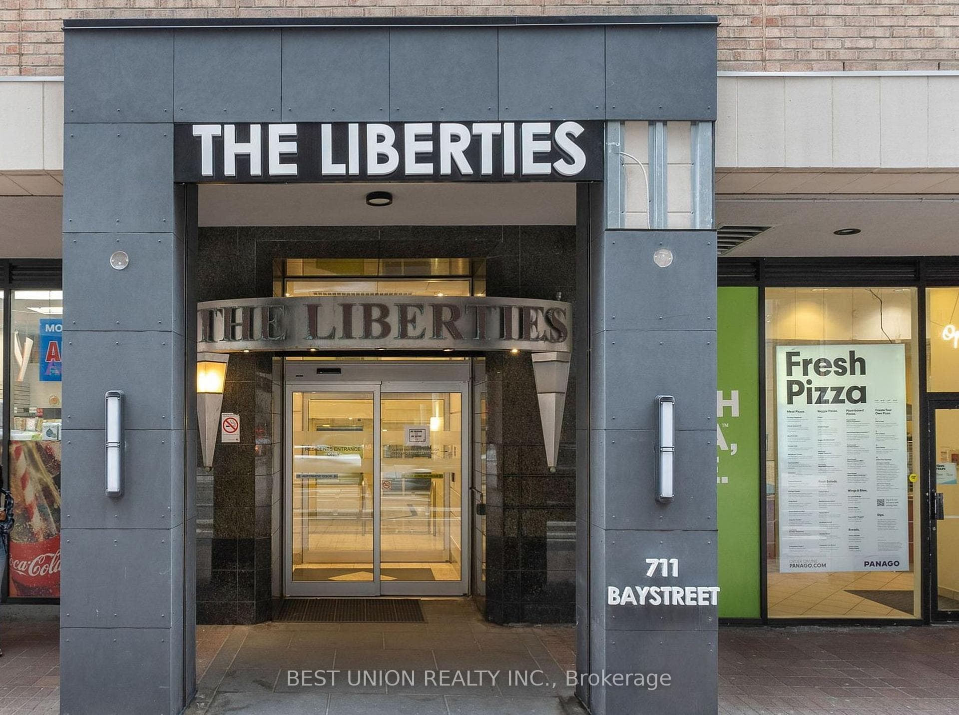 711 Bay Street Unit 1820, Toronto C01