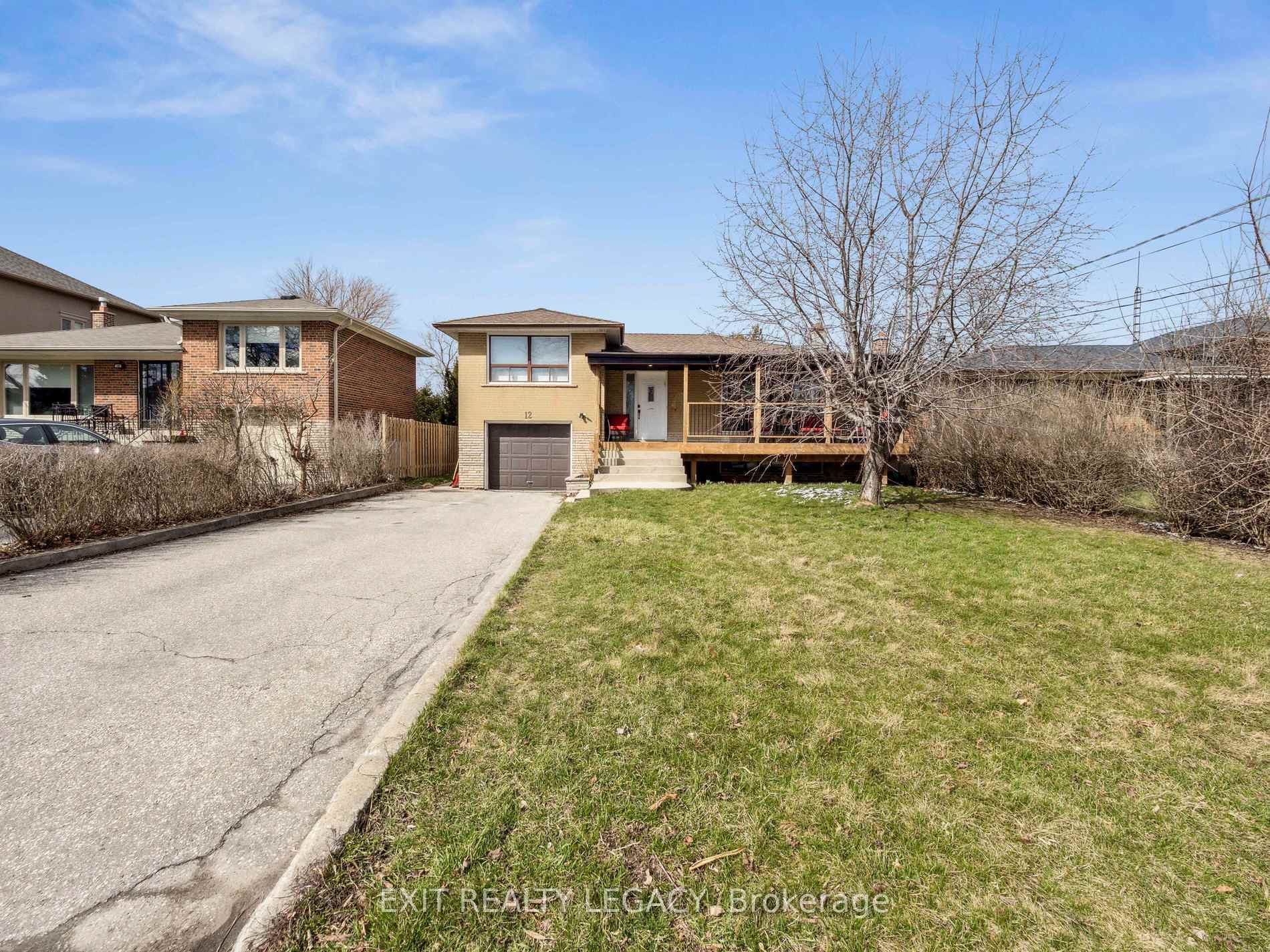 12 Cavotti Crescent, North York (Bathurst Manor / Clanton Park), ON M3H 4V1 - Photo 1